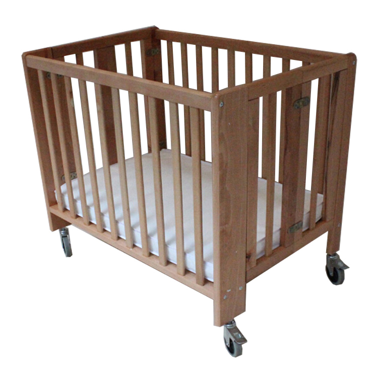 FOLDING BABY CRIB OR WOODEN CRIB?